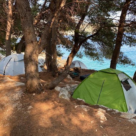 Отель Pine Side Camp Химара Экстерьер фото