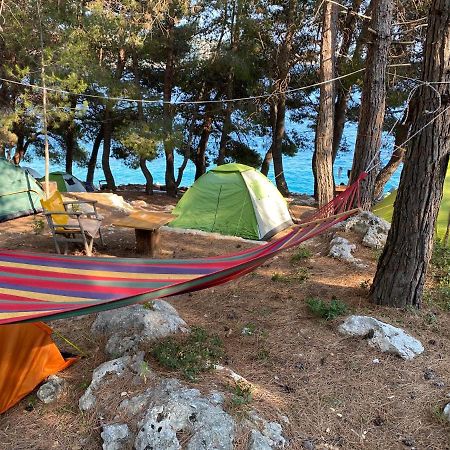 Отель Pine Side Camp Химара Экстерьер фото
