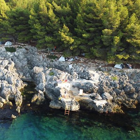 Отель Pine Side Camp Химара Экстерьер фото